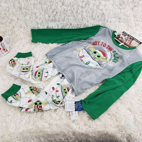 Star Wars 8 Multicolor Mandalorian Baby Yoda Pajama Set  Cute - Picture 1 of 6